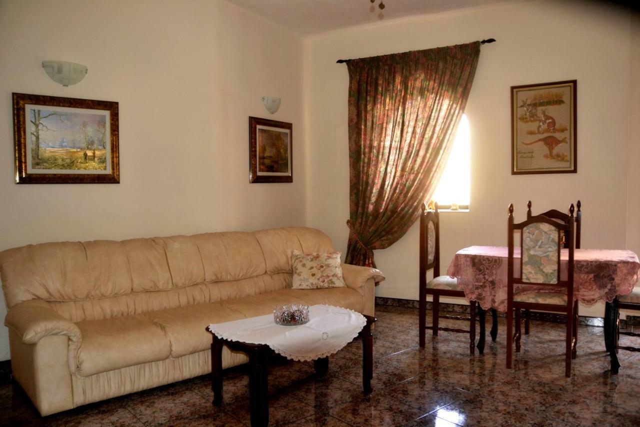 Silia'S Maisonette Marsaskala Eksteriør billede